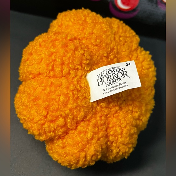 2024 Universal Studios Halloween Horror Nights HHN Lil' Boo Shoulder Plush NWT - Picture 7 of 7